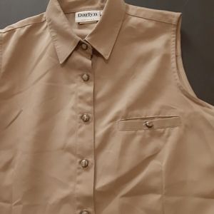 DARLYN...made in USA Sleeveless Button Front Polyester Shirt Small